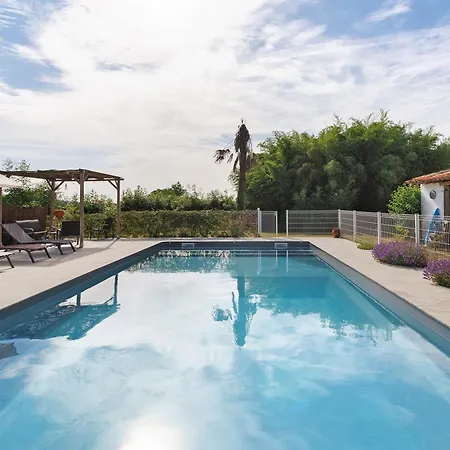 La Lezardiere Holiday home *